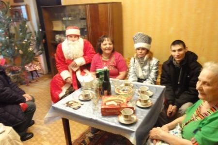 В подмосковном Подольске прошла акция "Новый год по-коммунистически"