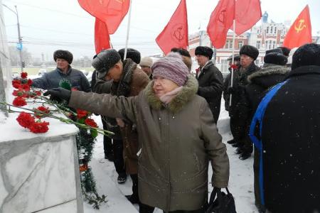 Коммунисты Томской области почтили память Владимира Ильича Ленина