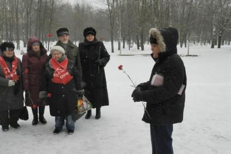 Об этом важно помнить! Рязанские коммунисты провели акцию памяти жертв фашизма