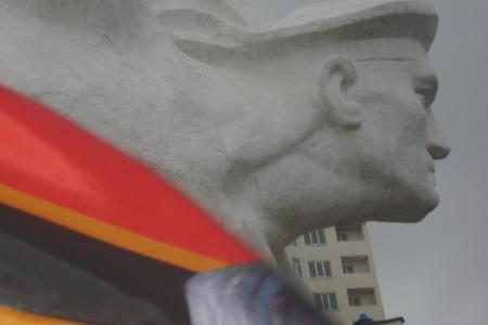 Краснодарский край. Митинг в честь солдата-художника Н.К. Божененко в городе-герое Новороссийске