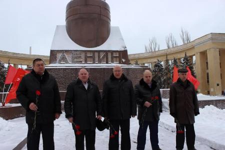 Сталинградские коммунисты почтили память Владимира Ленина