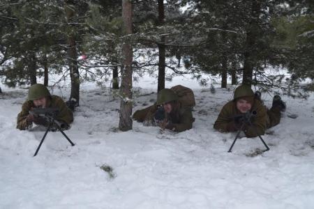 Ленинградские комсомольцы приняли участие в исторической реконструкции на «Сестрорецком рубеже»