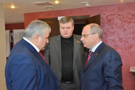 В Подмосковье завершил работу семинар-совещание руководителей региональных комитетов КПРФ