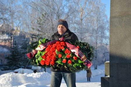 Вологодские коммунисты провели акцию в день памяти В.И.Ленина  