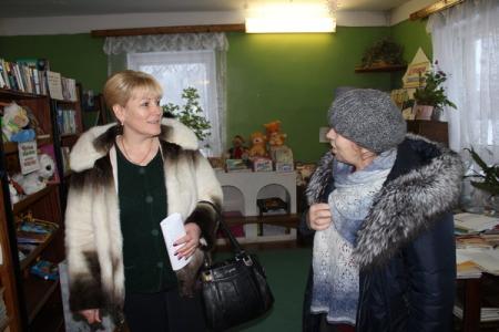 Новгородская область. Секретарь обкома КПРФ О.А. Ефимова побывала с рабочей поездкой в Демянском районе