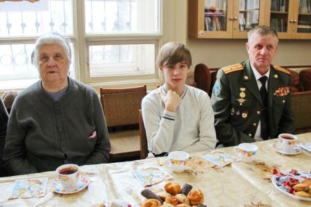 Челябинская область.Коммунисты организовали митинг и круглый стол в честь 97-й годовщины Советской Армии и Военно-Морского Флота