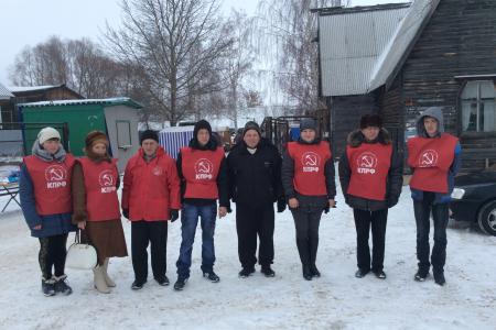 Рязанская область. Состоялся агитационный рейд сасовских коммунистов в рабочий поселок Кадом