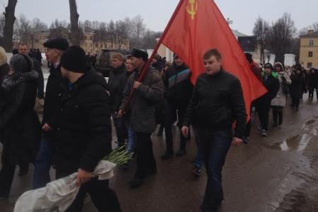 Тульская область. Шествиями, митингами и возложениями отметили местные отделения КПРФ День создания Красной Армии
