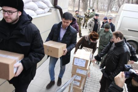 К.К. Тайсаев: Убежден, что работа по оказанию гуманитарной  помощи Новороссии должна продолжаться и наращиваться