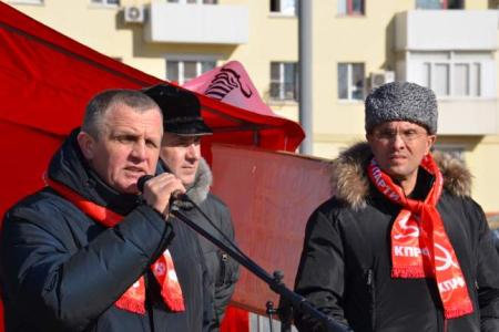 «Да здравствует 97-я годовщина создания Советской Армии и Военно-Морского Флота!». Митинг в Ростове-на-Дону