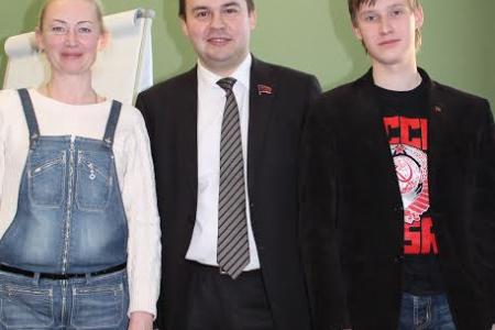Ю.В. Афонин: «Нам надо продолжать укрепление первичного и местного звена партии»