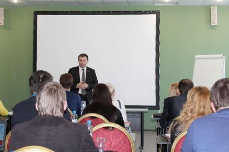 Ю.В. Афонин: «Нам надо продолжать укрепление первичного и местного звена партии»