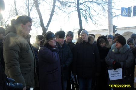 Коммунисты Костромы провели пикет в защиту трудового коллектива завода «Стромнефтемаш»