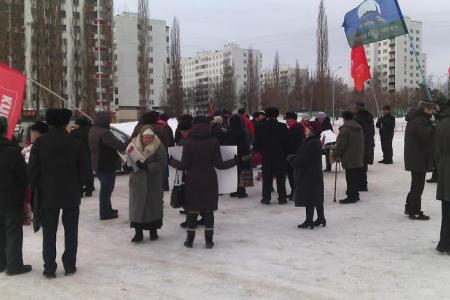 Республика Башкортостан. В Уфе прошел митинг, посвященный Дню Советской Армии и Военно-Морского Флота