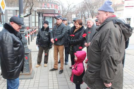 Коммунисты Симферополя провели торжественное памятное собрание, посвященное очередной годовщине гибели А.С. Пушкина