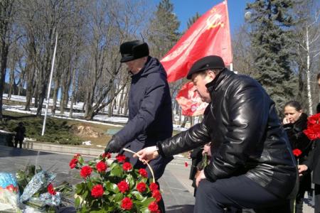 Митинг коммунистов Ставрополья в честь 97-й годовщины создания Советской Армии и Военно-Морского Флота