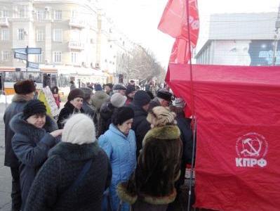 Ольга Алимова провела встречу с саратовцами