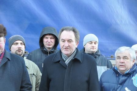 Коммунисты отправили двадцать восьмой гуманитарный конвой в помощь жителям Новороссии