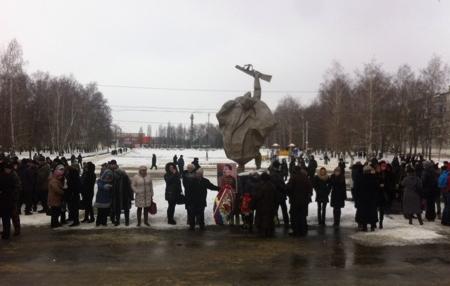 Тульская область. Шествиями, митингами и возложениями отметили местные отделения КПРФ День создания Красной Армии
