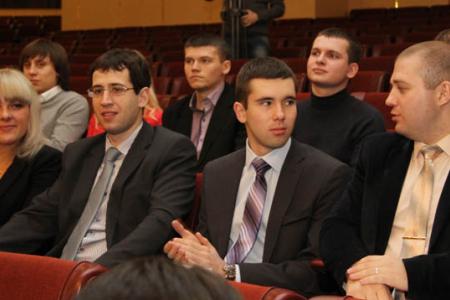 Дерзай юность! О.А. Лебедев встретился в Туле с юными парламентариями 