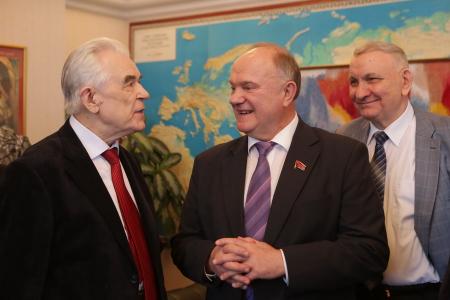 "Золотое перо партии". Г.А. Зюганов поздравил ветерана газеты "Правда" В.С. Кожемяко с 80-летним юбилеем