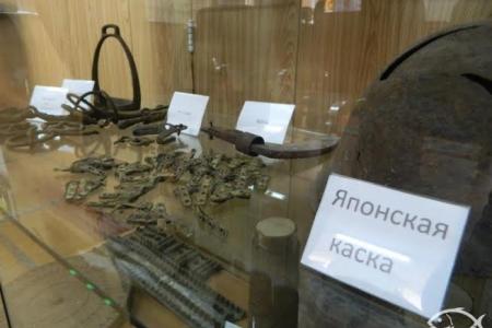 Коммунисты Южно-Сахалинска провели встречу с педагогами и учениками школы №14