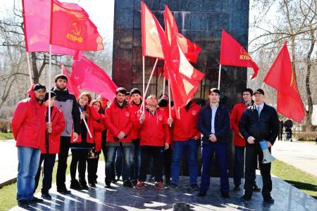 День Советской Армии и Военно-Морского Флота в Махачкале