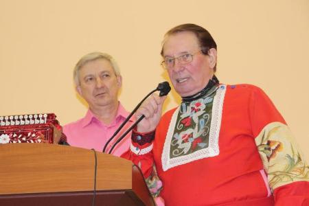 Костромские коммунисты организовали праздник для детей войны