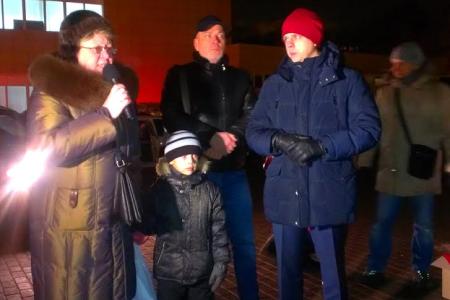 Москва. «Мы не верим обещаниям!» Жители Царицыно собирают подписи за немедленное закрытие Центра тестирования мигрантов