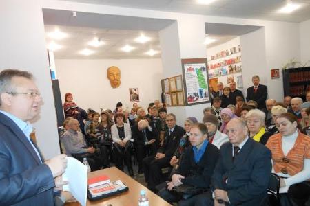 В Пскове коммунисты единогласно поддержали Заявление Президиума ЦК КПРФ «Действовать решительно, чтобы  остановить кризис!»