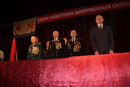 Калининградские коммунисты провели торжественное собрание, посвященное Дню защитника Отечества