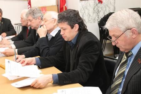 Псковские коммунисты держат руку на пульсе российского общества