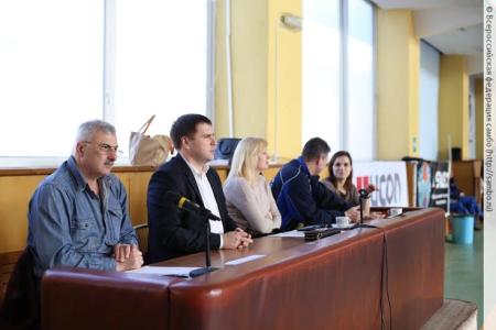 В Астрахани при поддержке КПРФ прошло первенство молодых самбистов