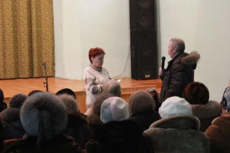 Тюменская область. Депутат-коммунист Тамара Казанцева активно проводит встречи с избирателями