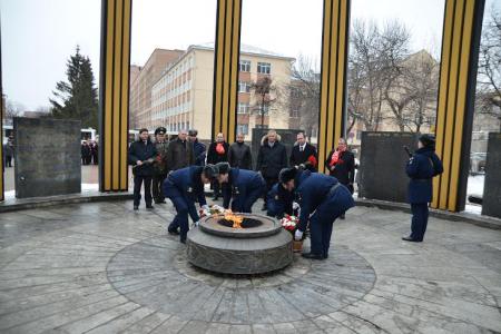 Рязанские коммунисты возложили цветы к Вечному огню