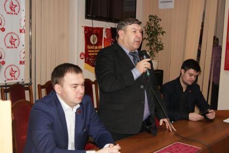 Ю.В. Афонин в Красноярском крайкоме КПРФ провел встречу с молодыми коммунистами и комсомольцами