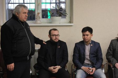 К.К. Тайсаев: Убежден, что работа по оказанию гуманитарной  помощи Новороссии должна продолжаться и наращиваться