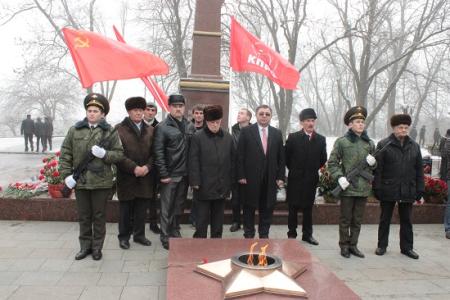 В Нальчике прошли торжественные мероприятия, организованные Комитетом КБРО КПРФ ко Дню Советской Армии и Военно-Морского Флота