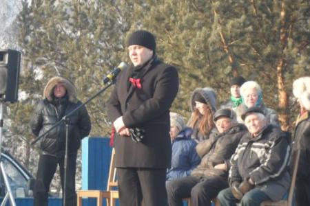 Красноярский край. Коммунисты организовали митинг в Дивногорске под лозунгом "Нет фашизму и войне на украинской земле"