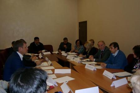 Рабочие будни депутата-коммуниста Вячеслава Тетёкина в Тюменской области