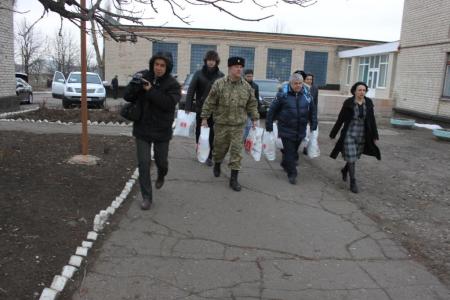 К.К. Тайсаев: Убежден, что работа по оказанию гуманитарной  помощи Новороссии должна продолжаться и наращиваться