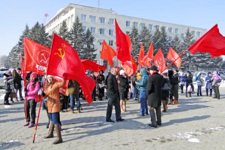 Жители Благовещенска требуют снизить плату за детские сады