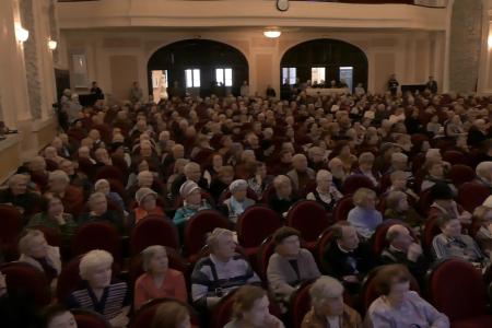 «Крымская весна – весна Победы!». Коммунисты, «дети войны» и активисты «Русского Лада» провели торжественный вечер в Санкт-Петербурге