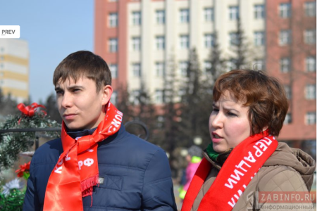 Забайкальские коммунисты присоединилось к пикету многодетных матерей, прошедшему в Чите