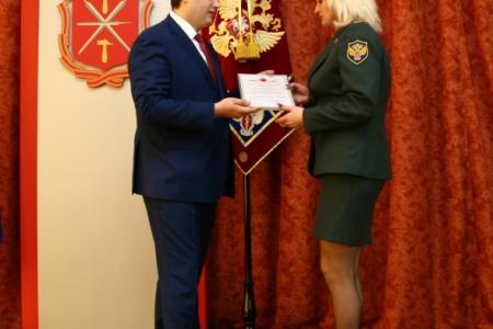 Тула. Зампредседателя областной думы, секретарь обкома КПРФ Алексей Лебедев принял участие в торжественном собрании, посвященном 12-летию образования органов госнаркоконтроля