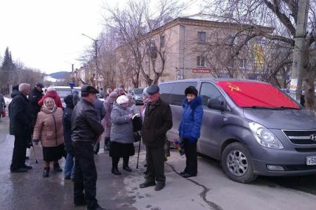 Челябинская область. В Катав-Ивановске открыта приёмная депутата-коммуниста Игоря Егорова