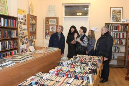 Делегация коммунистов во главе с К.К. Тайсаевым посетила с гуманитарным визитом Донецкую и Луганскую Народные Республики
