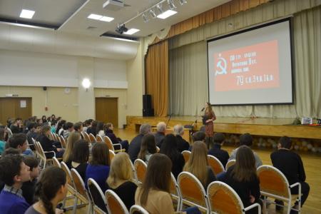Проект «Знамя нашей Победы» развернулся в Ленинграде на полную мощность