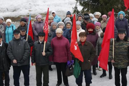 В городе Орлов Кировской области прошёл митинг против бездарной социально-экономической политики власти и за отставку губернатора Белых