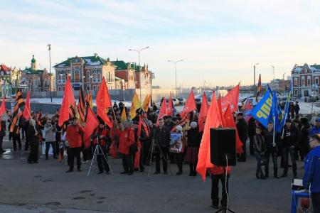 Коммунисты республики Марий Эл приняли участие в митинге, посвященном годовщине воссоединения Крыма и Севастополя с Россией